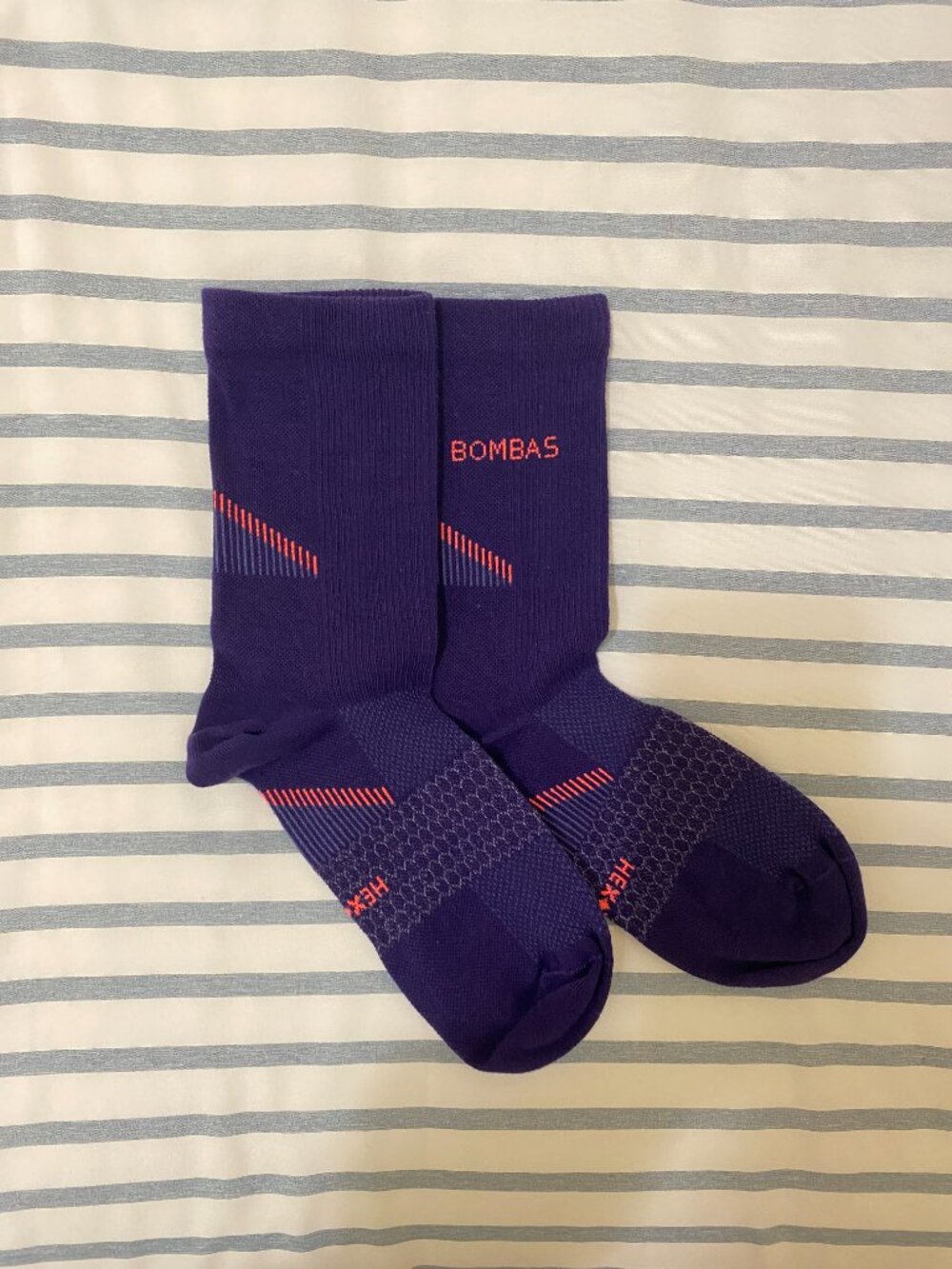 NWT Bombas UltraLite Sport Half Calf Socks in Concord Purple - Size M - Picture 2 of 5